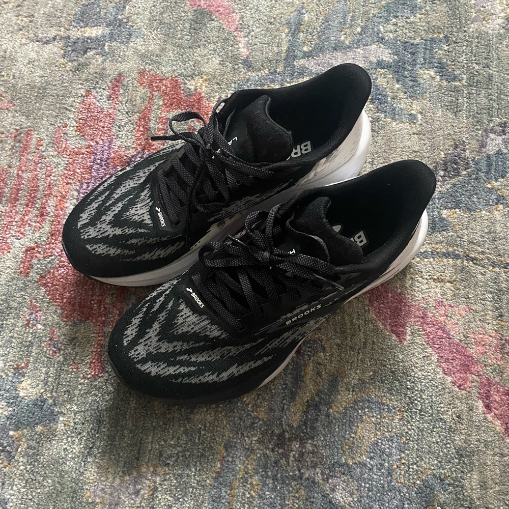 Brooks Women's Black and White Sneakers - Picture 2 of 4
